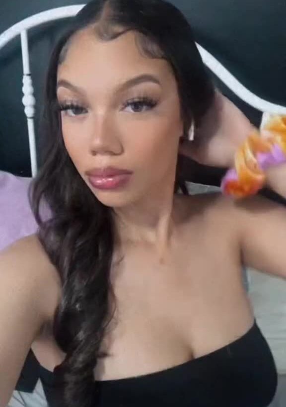 Mila Amour – New video show big boobs/0nlyfans!
