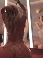 Katie Sigmond – Show n.ude very hot!