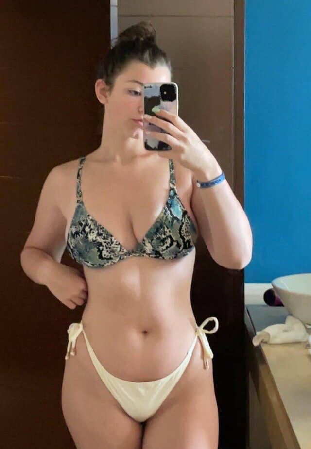 Nikki Woods – Show body very sexy/HOT!