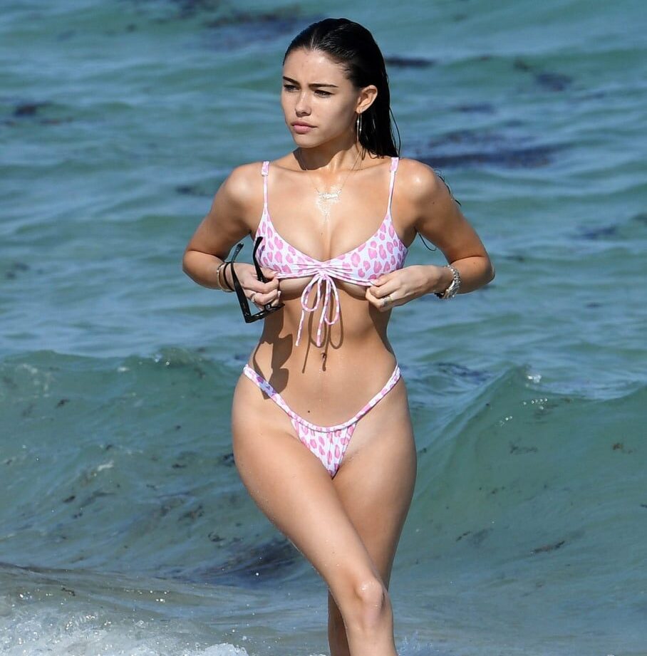Madison Beer – Show body very sexy!