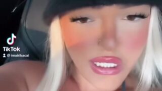 Airikacal – Hot Tiktoker show erotic in car