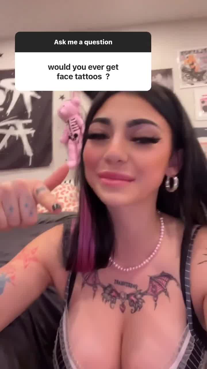 Aliyah Marie – Big BOOBS
