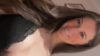 Rose Harrt Show off Big BOOBS – Leak Video