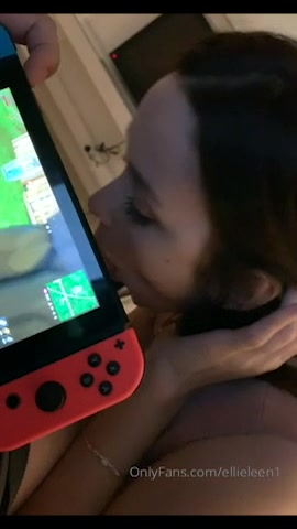 Ellie Leen – She does’nt want me play game so she suck my big Dick
