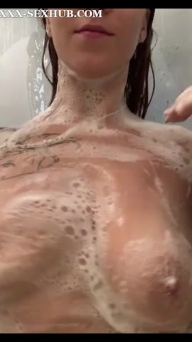Sasha Foxxx Show OFF YOUR HOT BODY IN THE BATHROOM
