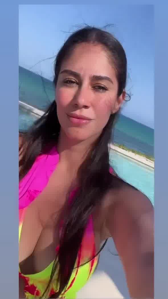 Sofia Yunes – Beautiful girl with hot body at the beach