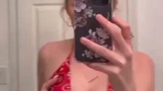 Hailey Sigmond Leak Video – Show off Big BOOBS on cam