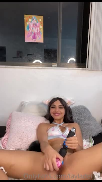 Layladeline onlyfans leak video – show masturbating / pussy deepthroat by a dildo