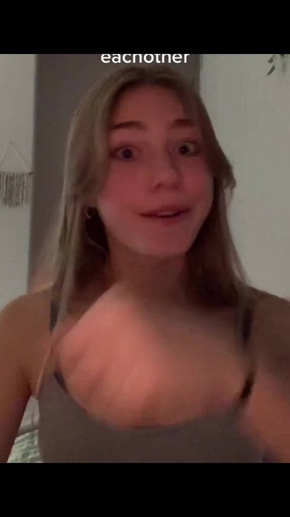 Petitekenna leak video – Blonde girl show big boobs
