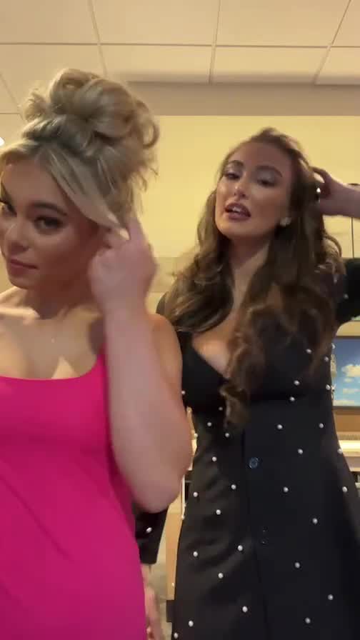 Rachel Pizzolato Show Big boobs With her Friend