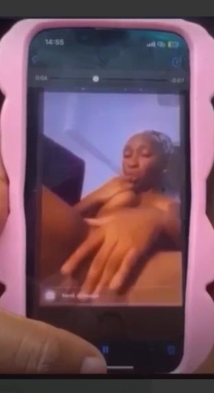 Buba Girl / Esther Raphael onlyfans leak – Nude show pussy fingering