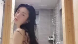 Norajoy onlyfans leak – Erotic action in bathtub