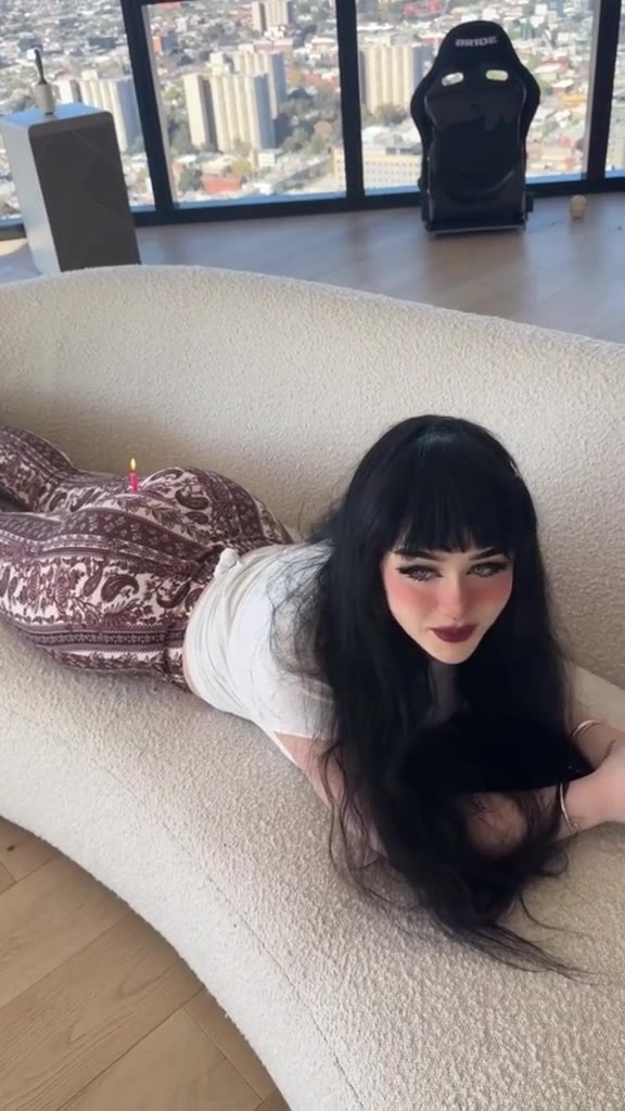 Lara rose onlyfans leaked – Big ass Candle