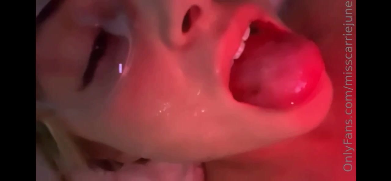misscarriejune Onlyfans leaked – Cumshot in her mouth